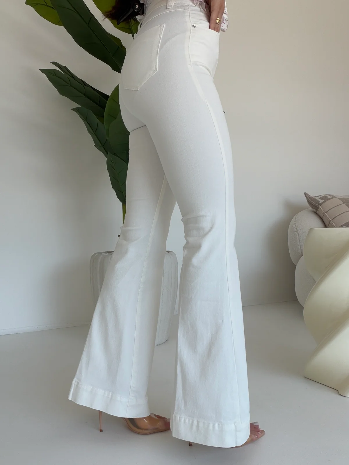 9439-2-JEANS A ZAMPA MILK - Image 3