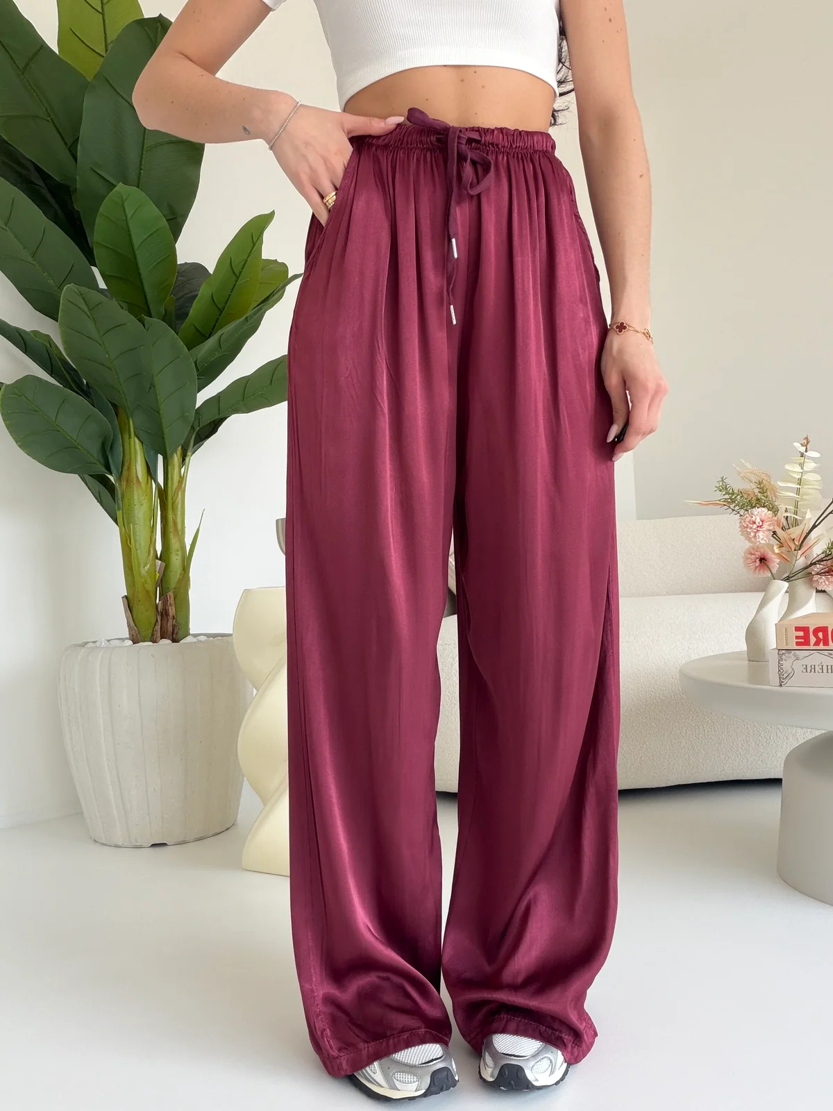 PANTALONE SATIN BORDEAUX - Image 4