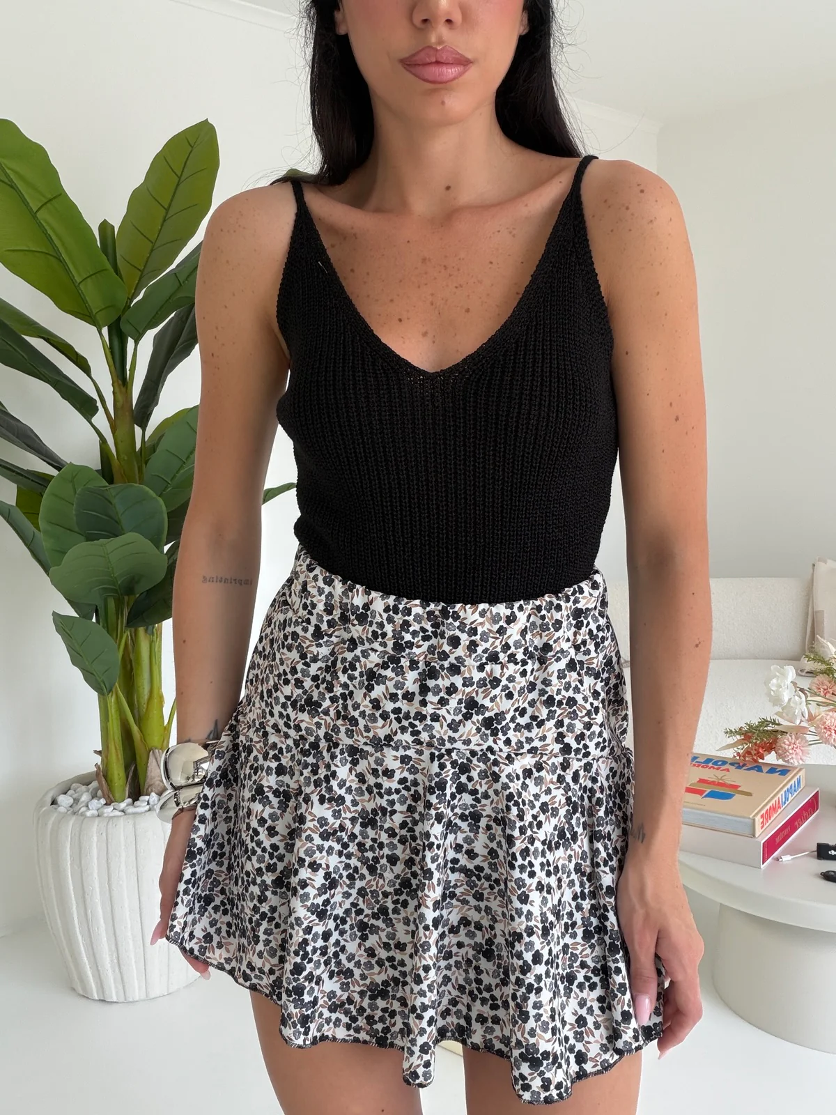 TOP IN FILO NERO